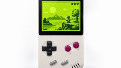 FPGB Mini đang chạy một trò chơi phong cách Game Boy