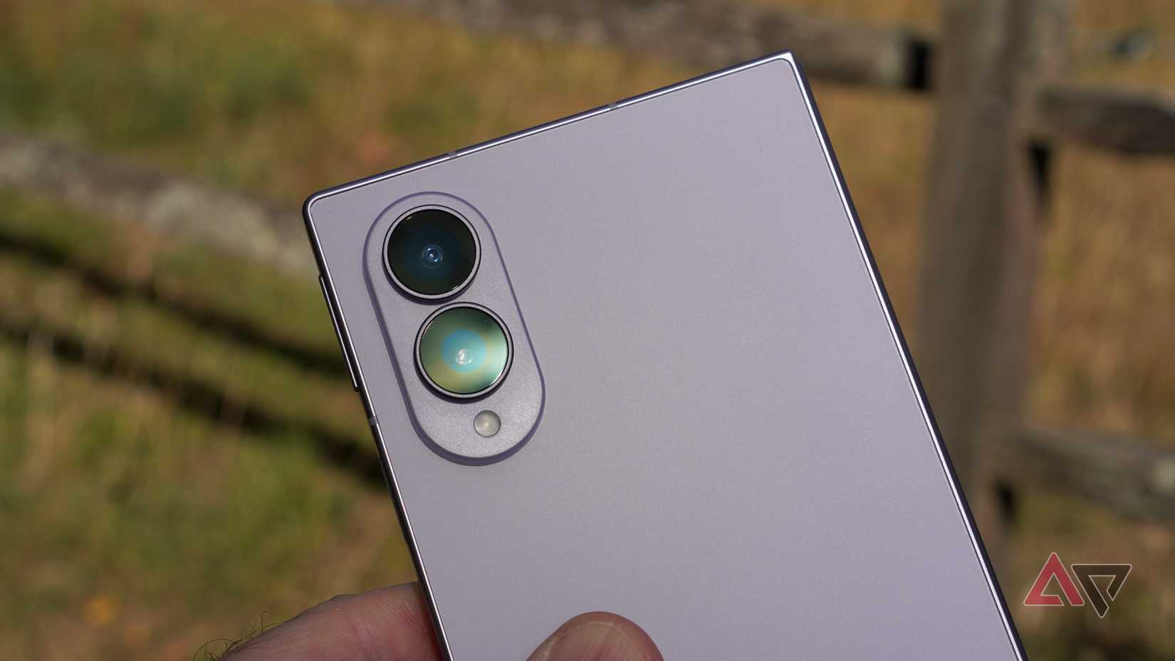 Cụm camera sau Galaxy Z Fold8