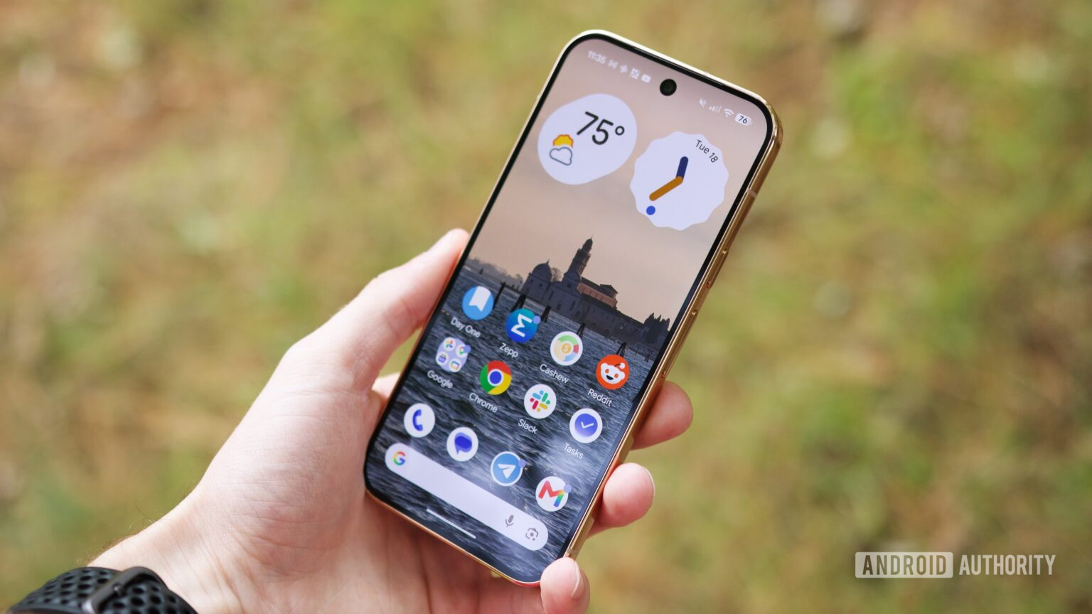 Giao diện hệ điều hành Android 17 trên Google Pixel 11