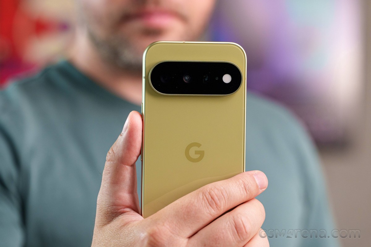 Trên tay Google Pixel 11 phiên bản màu Pistachio với thiết kế nhỏ gọn