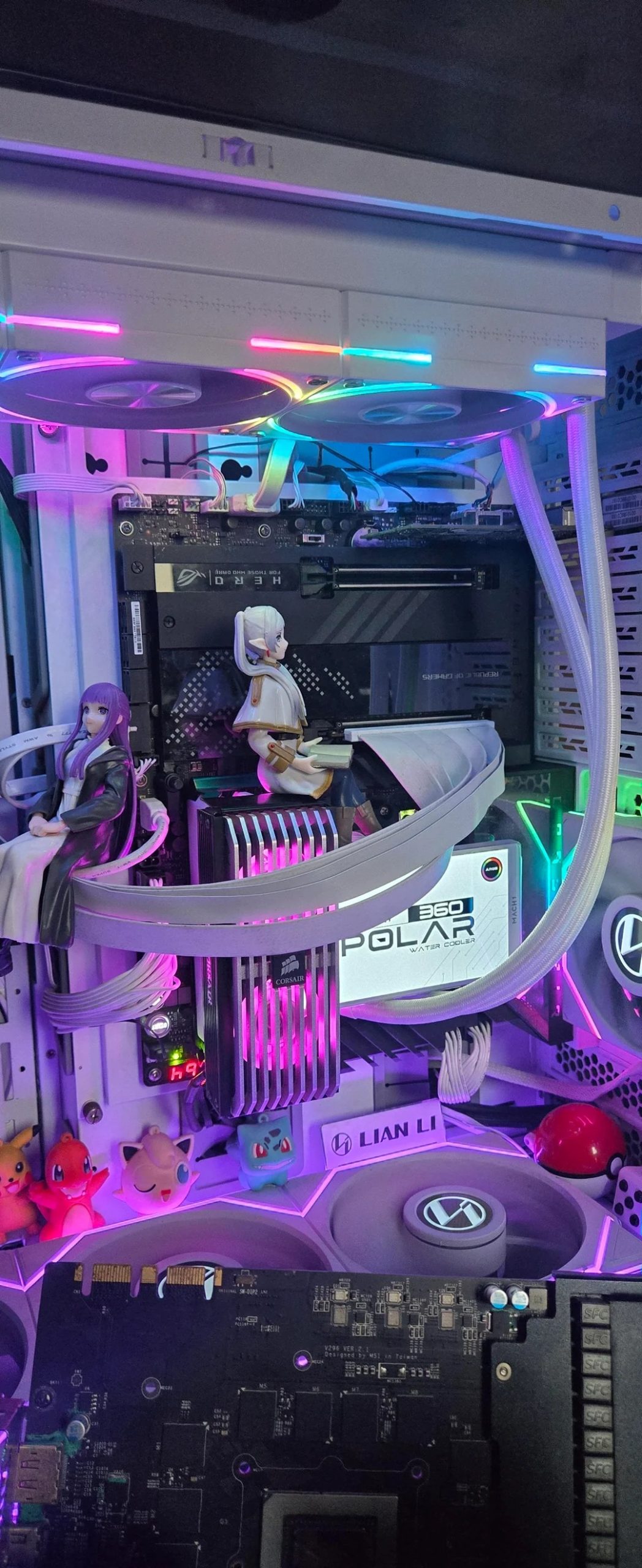 Hai vết ố nhiệt trên mặt tiếp xúc của AMD Ryzen 9 9950X3D sau sự cố.