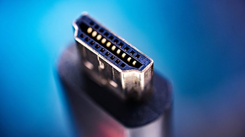 Đầu cáp HDMI dùng để kết nối thiết bị phát với TV hoặc màn hình