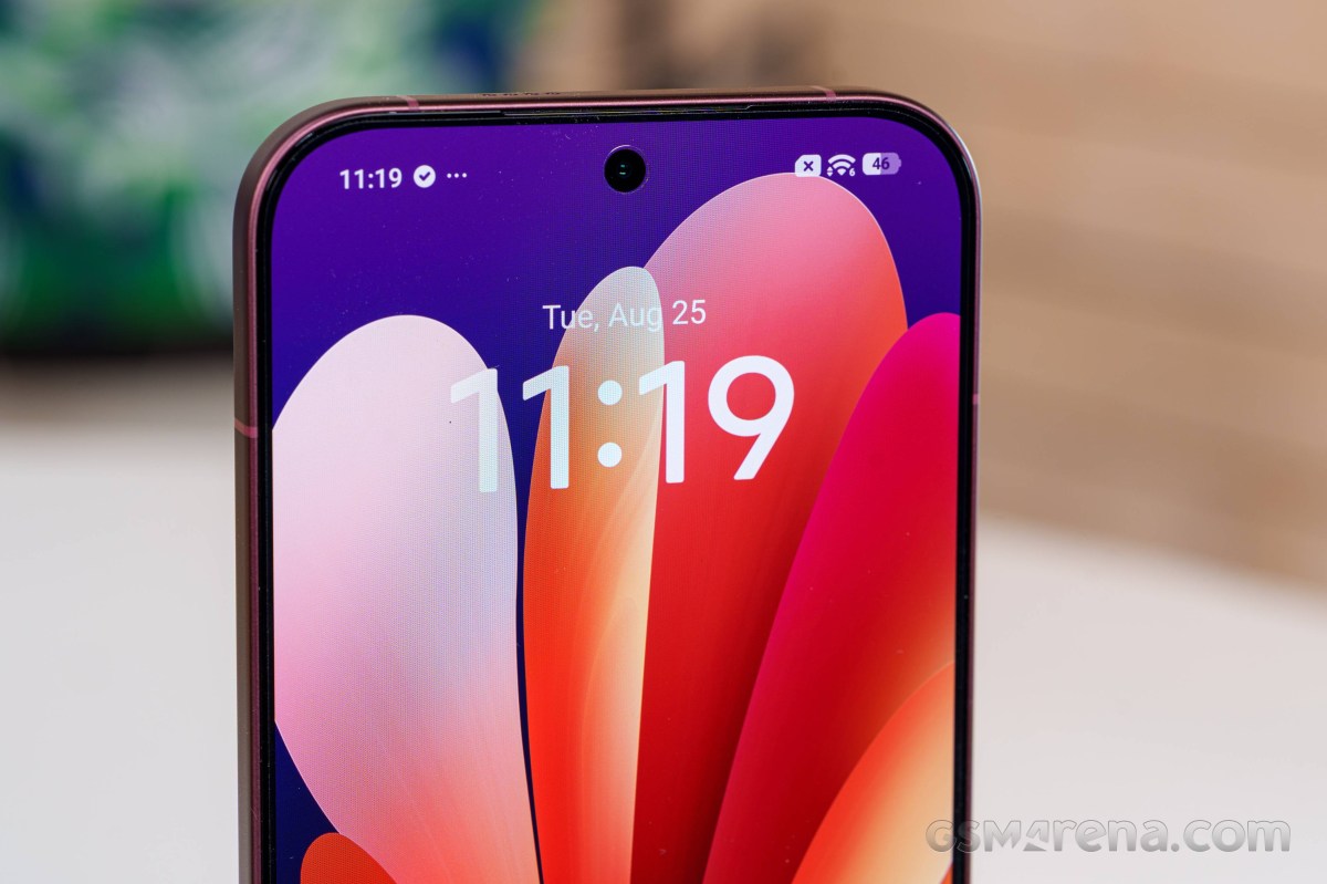 Mặt lưng và thiết kế tổng thể của Xiaomi POCO F9 Ultra