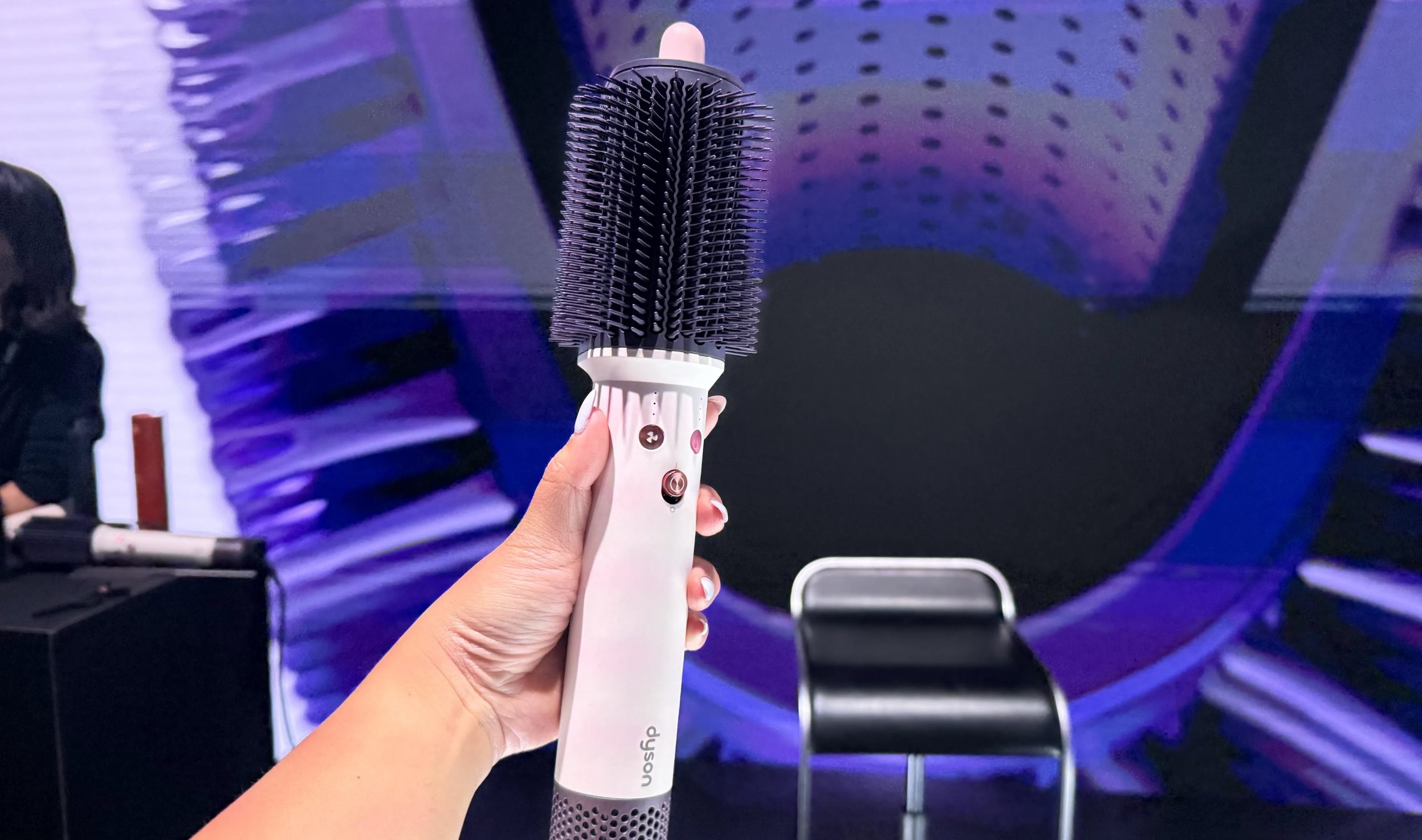 Thân máy và đầu lược sấy Dyson Airsmooth