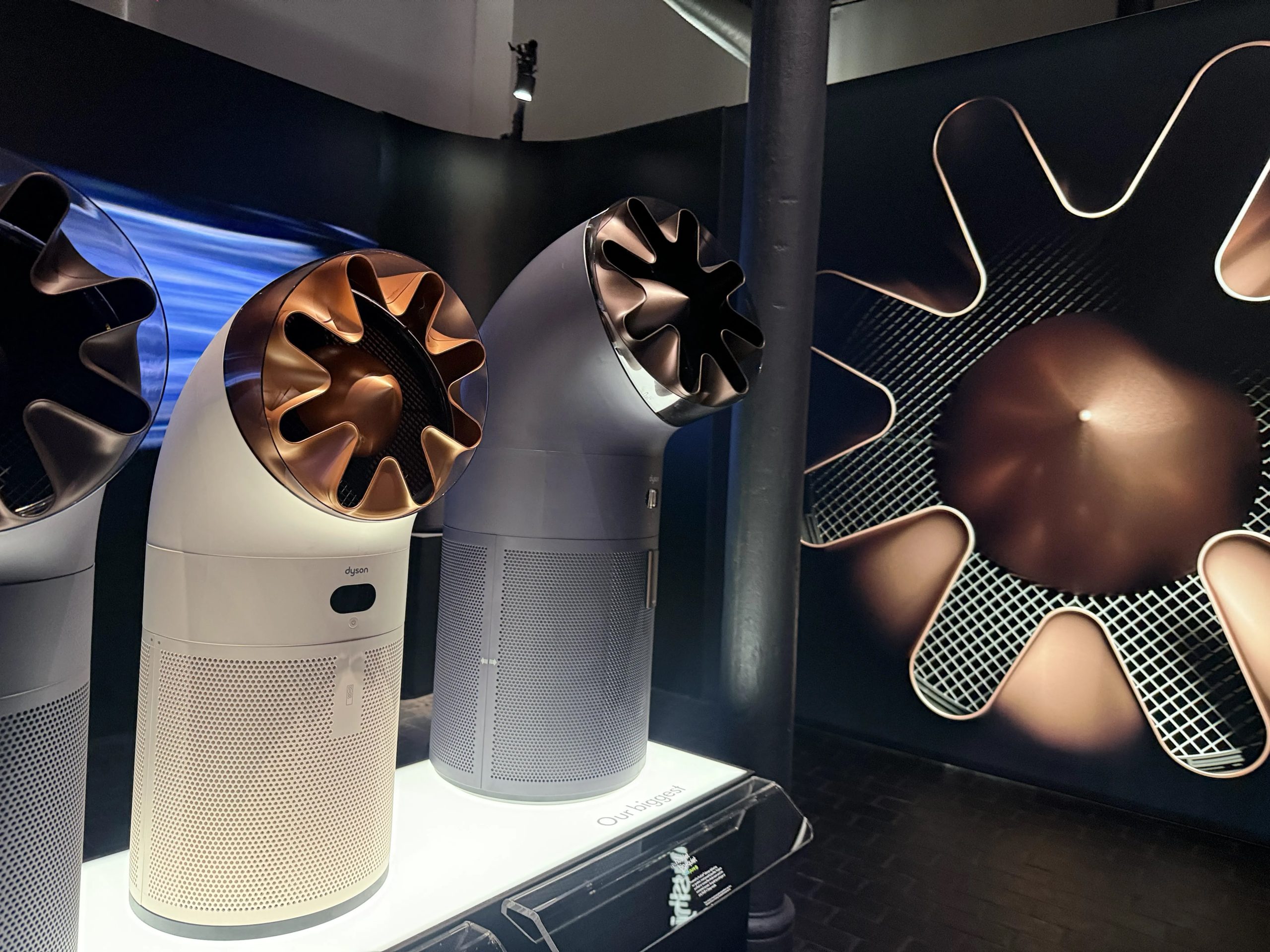 Ba kích cỡ khác nhau của dòng máy lọc không khí Dyson HushJet