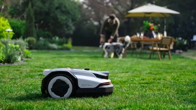 Roborock RockNeo Q2 LiDAR vận hành thực tế trên bãi cỏ