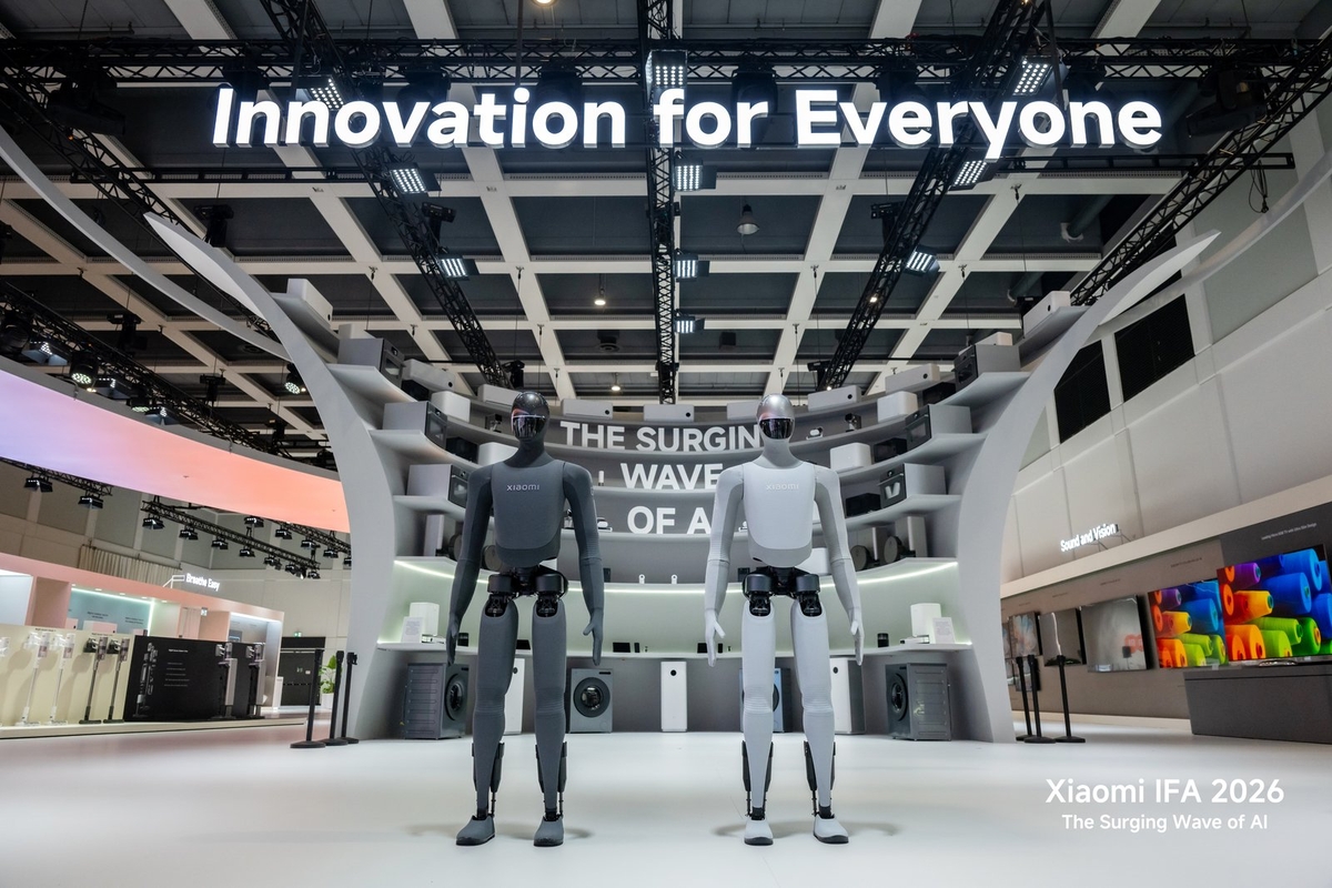Robot hình người CyberOne và các sản phẩm công nghệ Xiaomi tại gian hàng triển lãm IFA 2026
