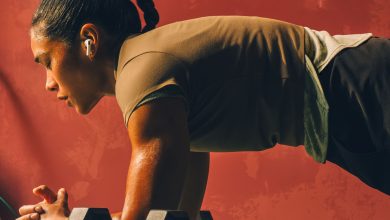 Apple AirPods Pro tai nghe không dây TWS