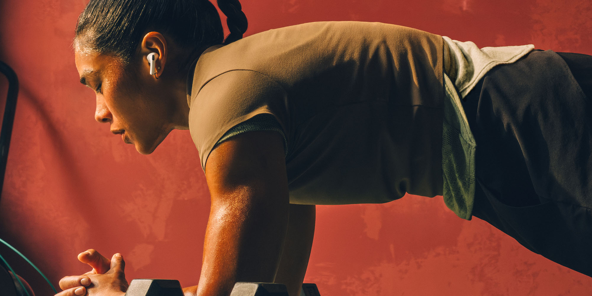 Apple AirPods Pro tai nghe không dây TWS