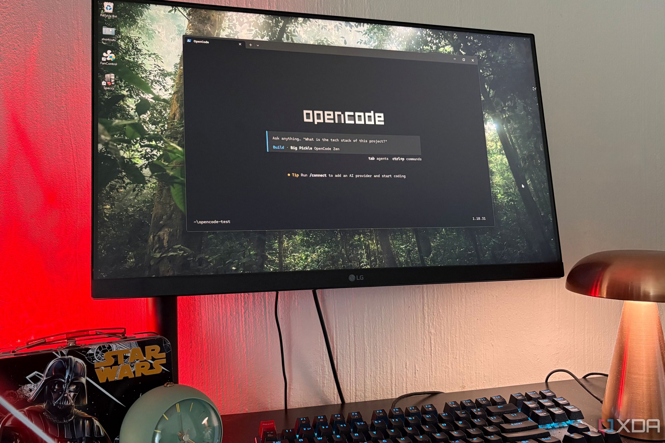 OpenCode chạy trên terminal máy tính để bàn