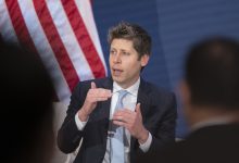 CEO Sam Altman của OpenAI phát biểu tại sự kiện