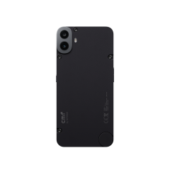 CMF Phone 1 màu cam được người mẫu cầm trên tay