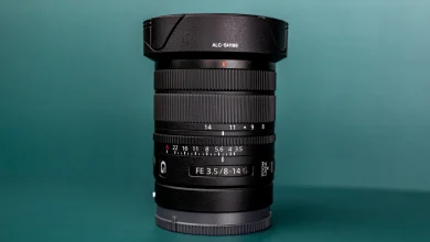 Trên tay ống kính mắt cá Sony FE 8-14mm F3.5 G