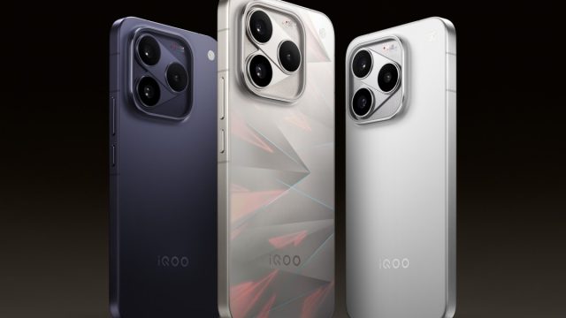 Mặt lưng và cụm camera của iQOO 16