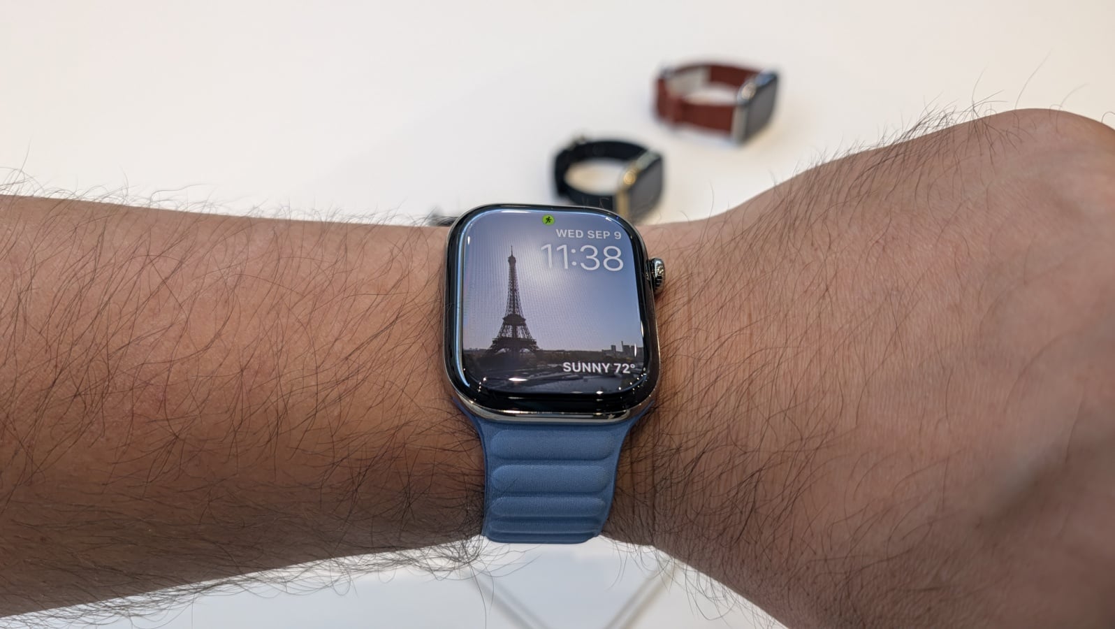 Ảnh thực tế Apple Watch Series 12 trên tay
