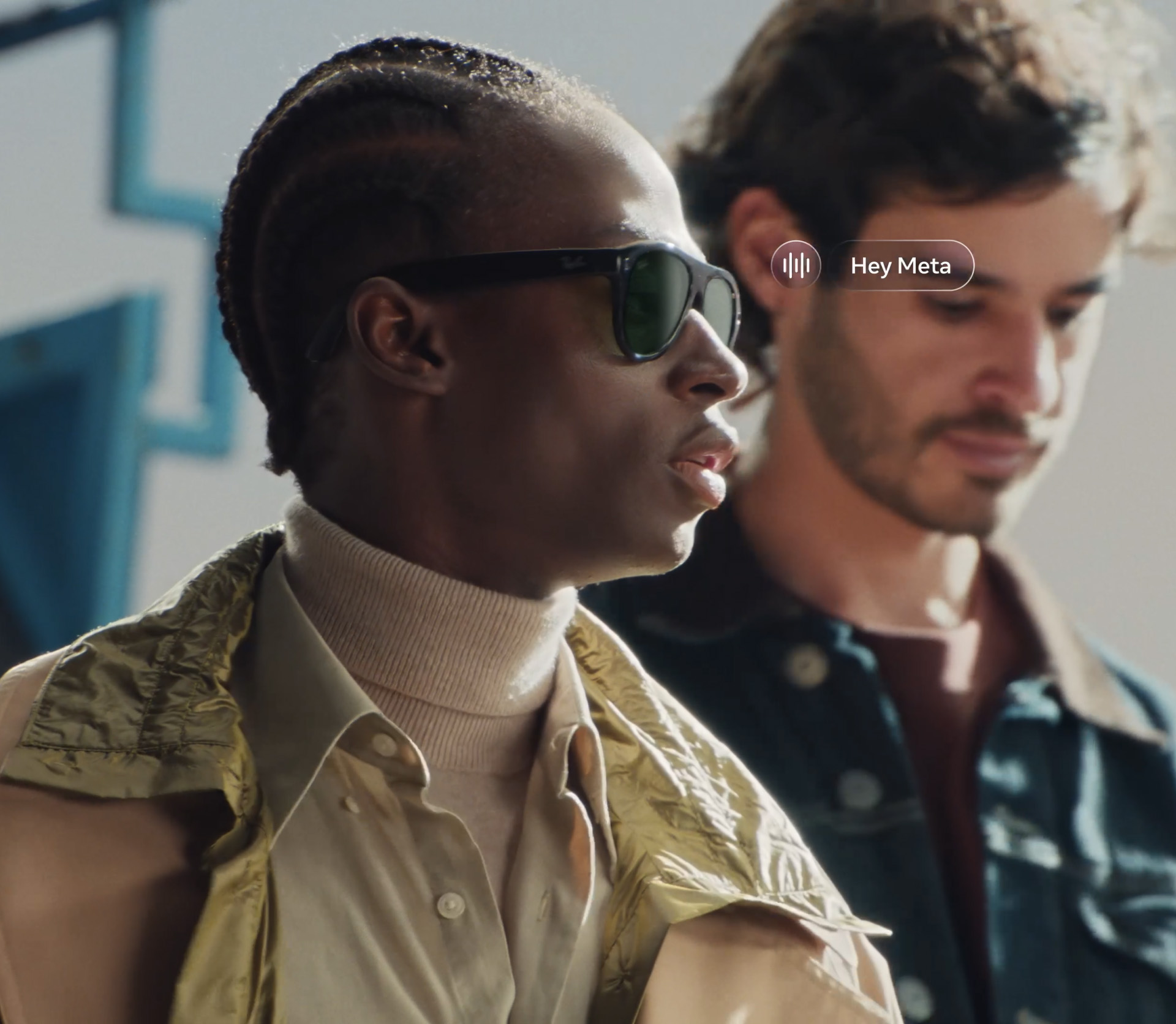 Kính thông minh Ray-Ban Meta Gen 3 tích hợp camera và đèn LED