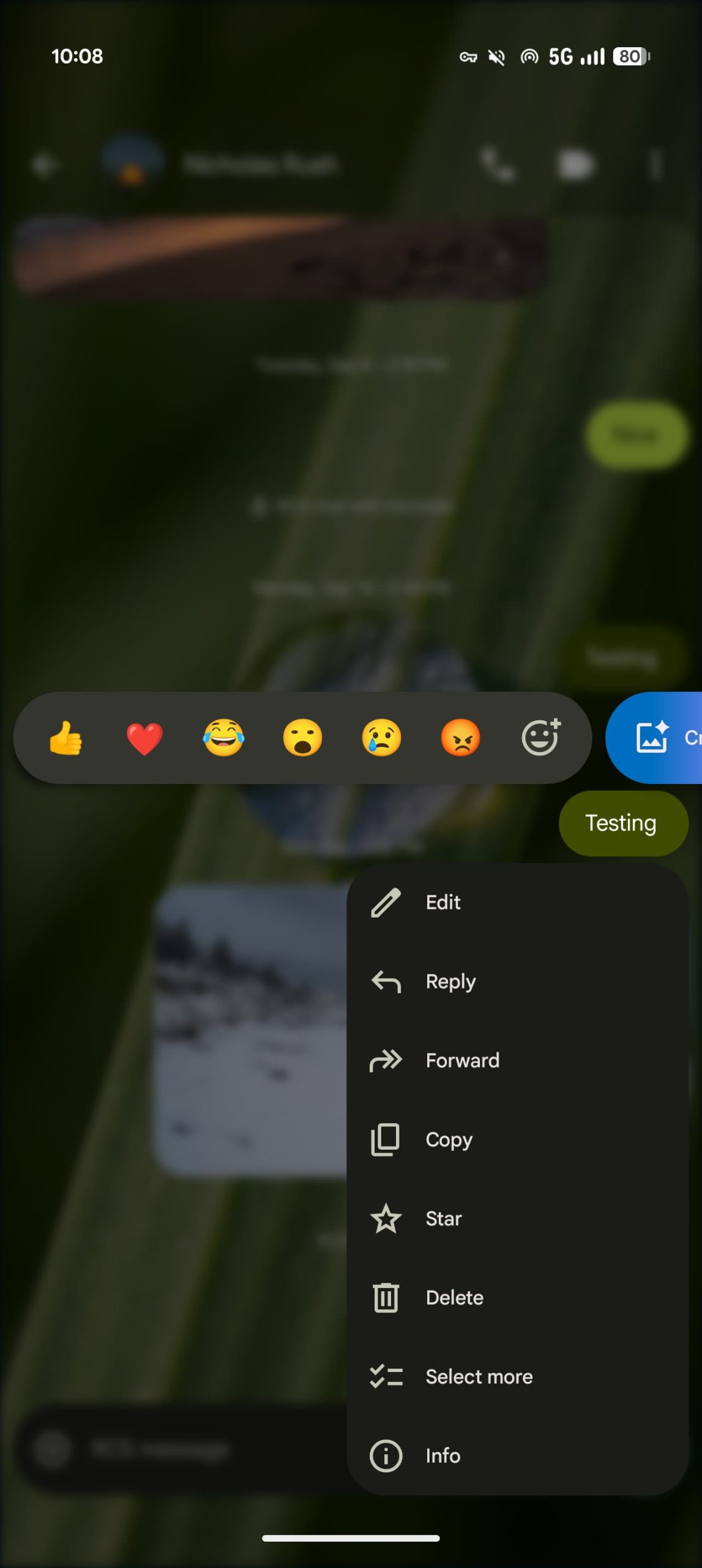 Menu nổi nhấn giữ tin nhắn trên Google Messages