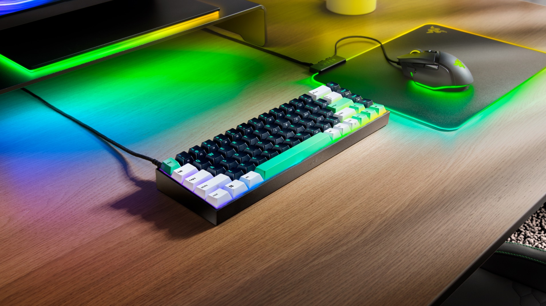 Góc làm việc với bàn phím Razer Reclusa X Mini 65%