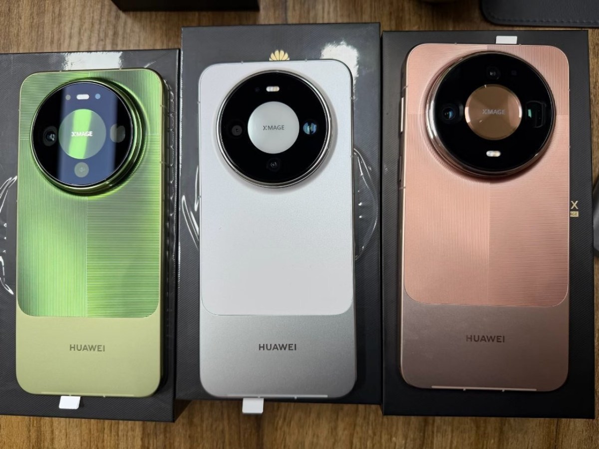 Ảnh chụp thực tế rò rỉ các phiên bản Huawei Mate 90 đặt trên hộp