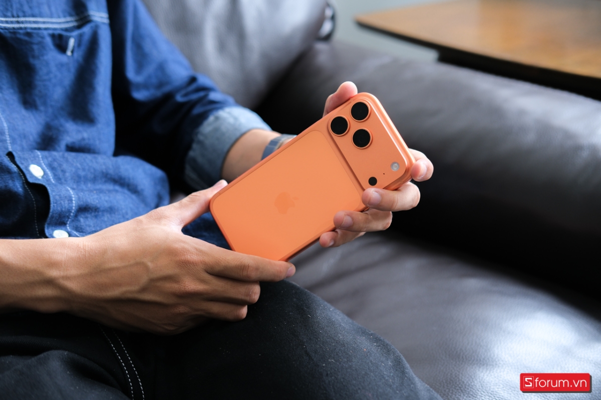 iPhone 17 Pro Max màu Cam Vũ Trụ giữ giá tốt