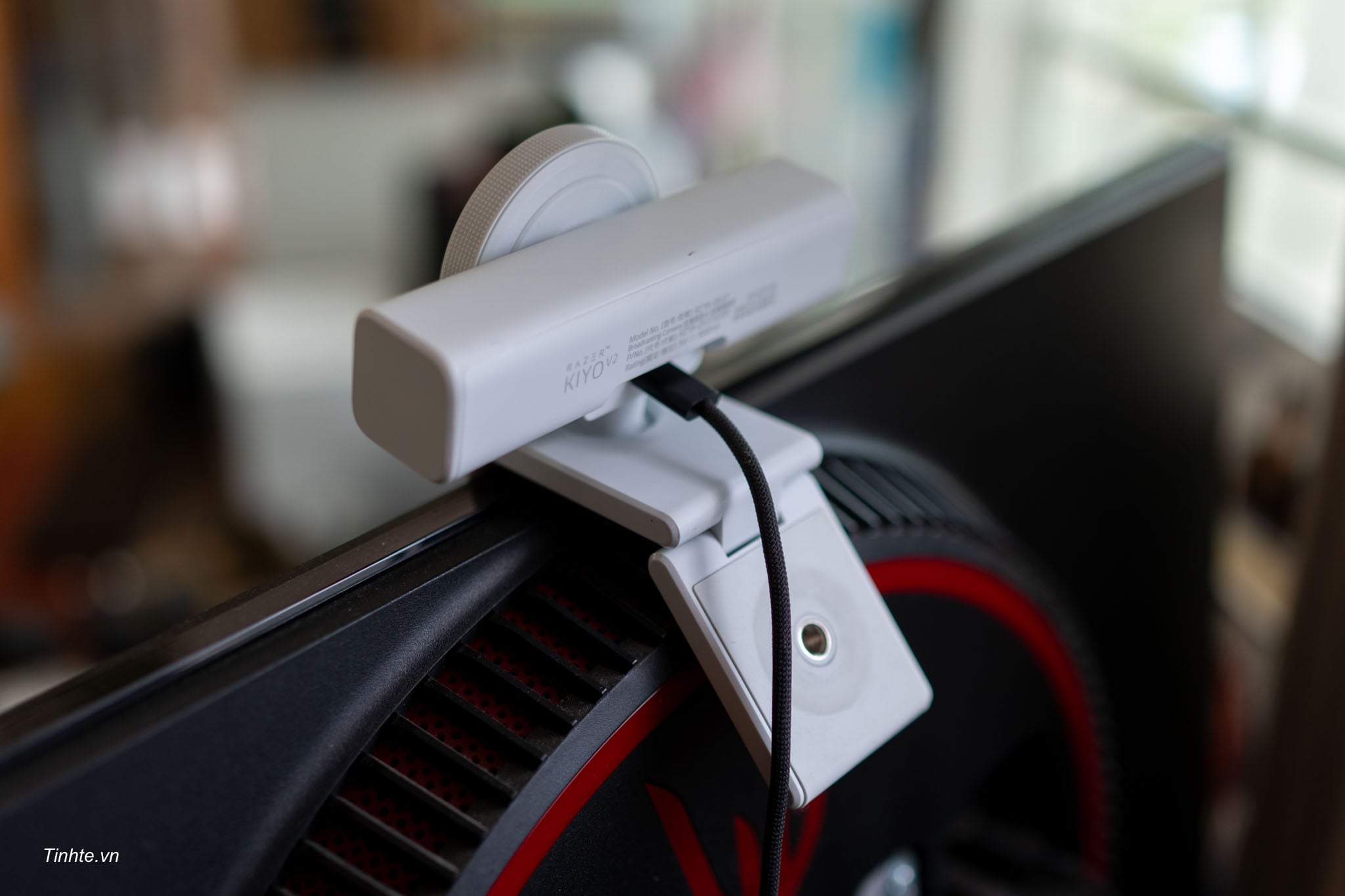 Lỗ ốc tripod 1/4 inch Razer Kiyo V2