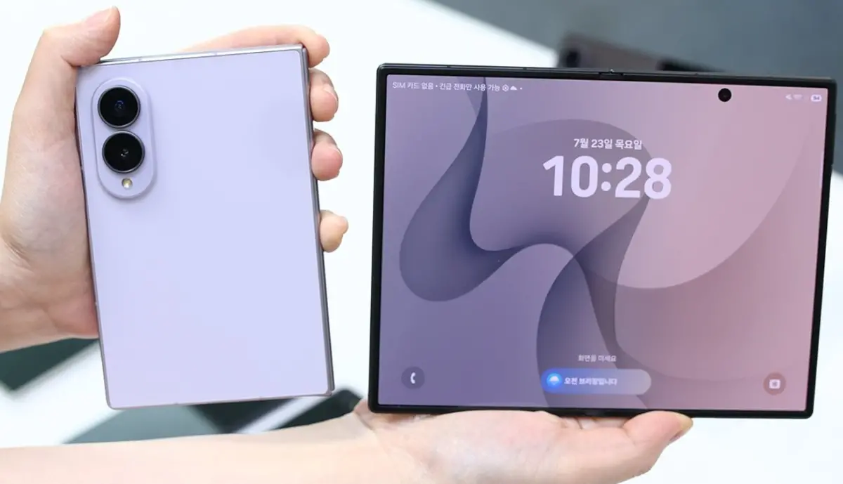Trên tay thực tế Galaxy Z Fold8