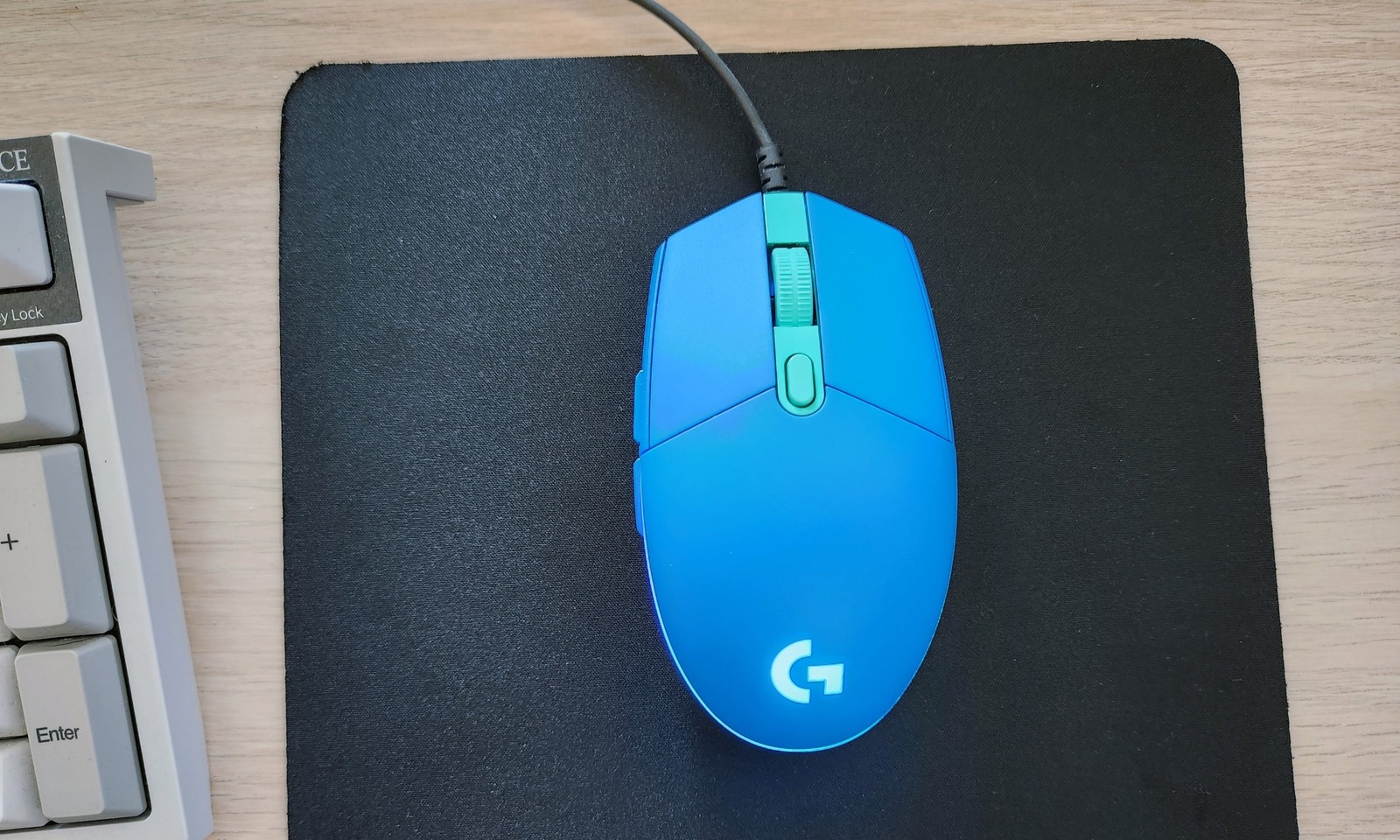 Chuột chơi game có dây Logitech