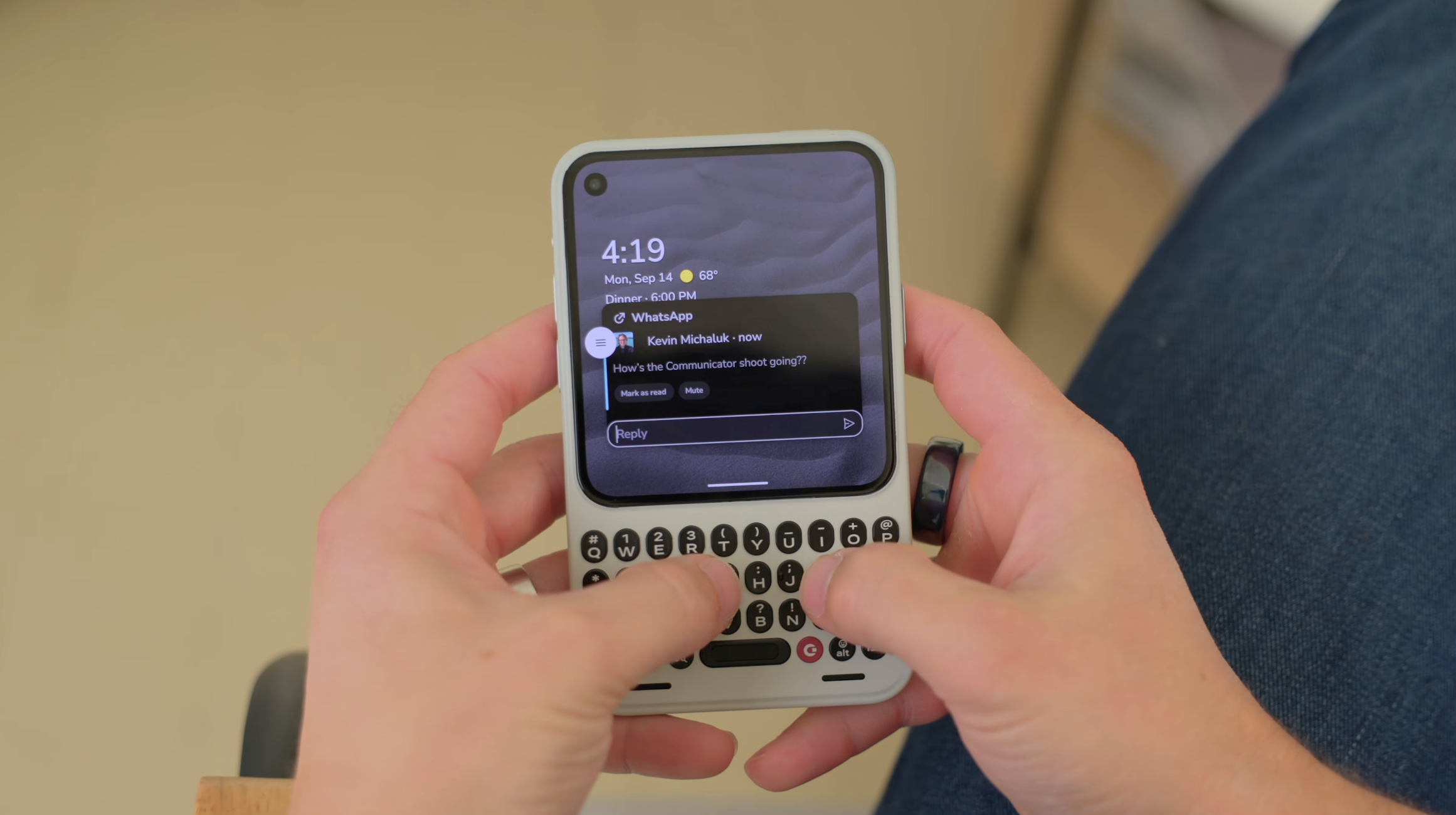 Phụ kiện ốp lưng Clicks Communicator
