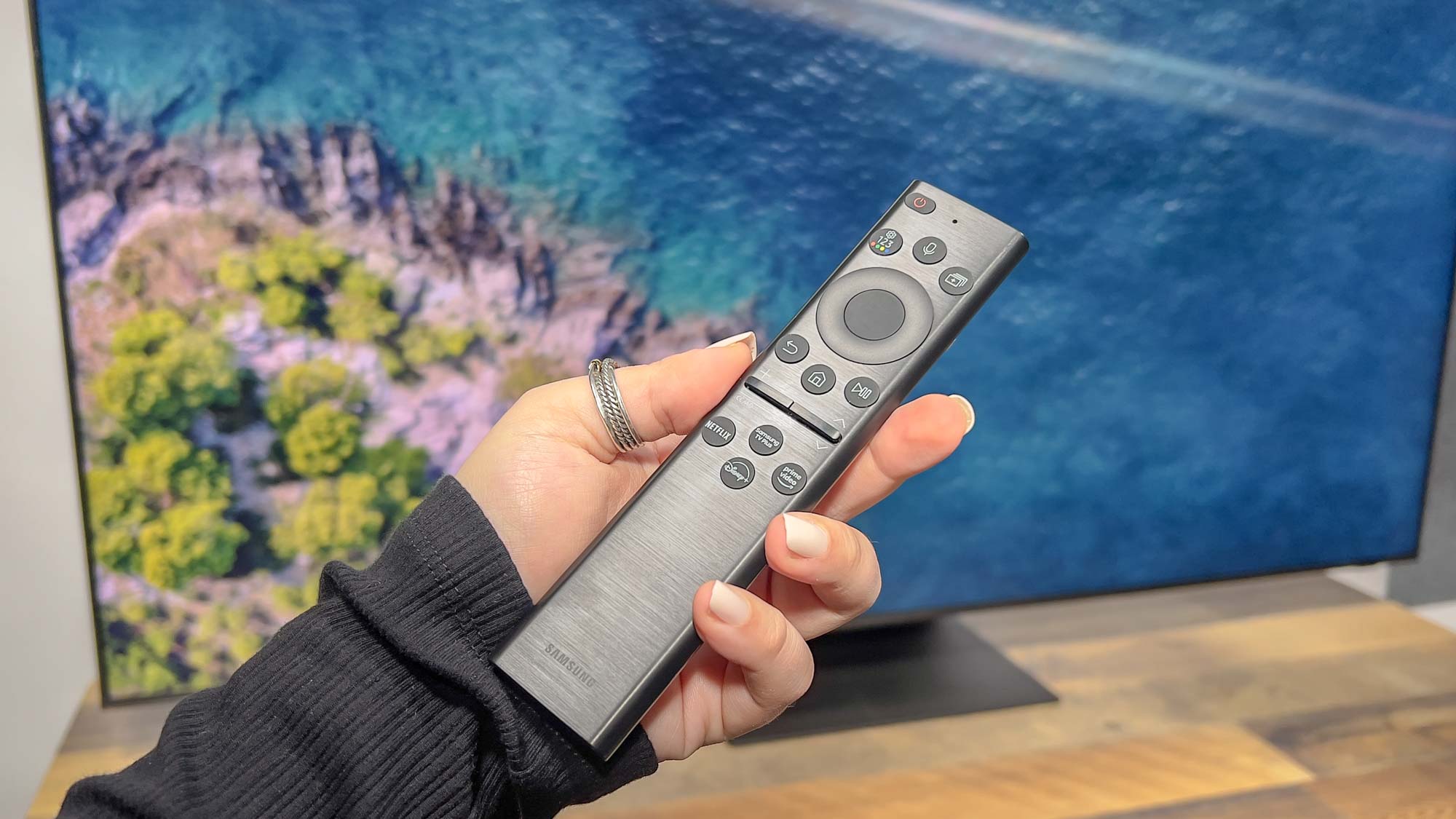 Thao tác cài đặt menu trên Smart TV