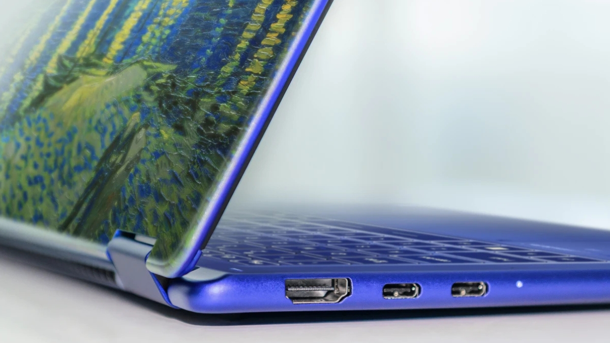 Cổng kết nối cạnh trái MSI Prestige 14 Flip AI