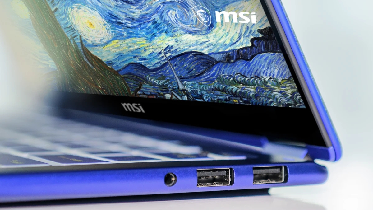 Cổng kết nối cạnh phải MSI Prestige 14 Flip AI