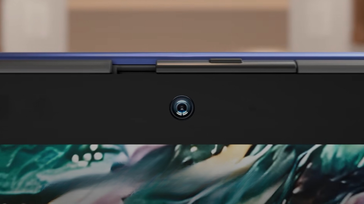 Cụm webcam IR FHD trên MSI Prestige 14 Flip AI