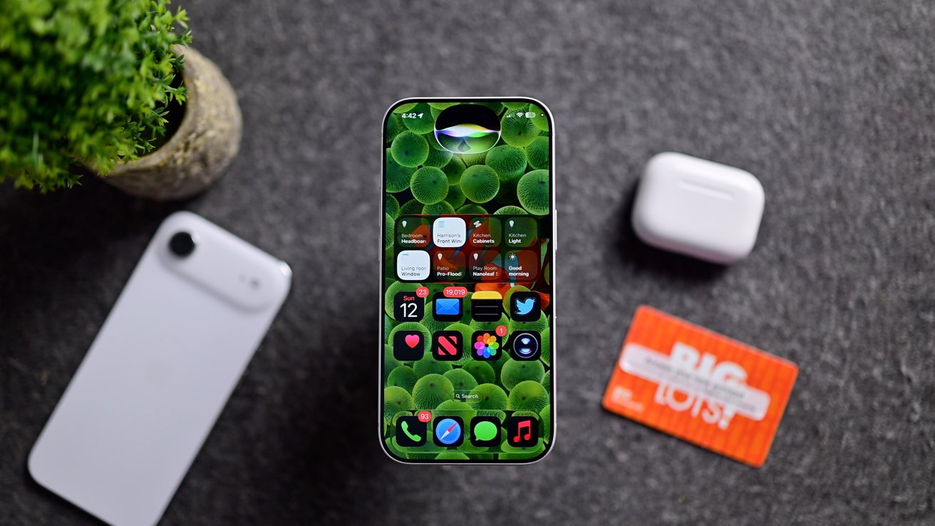 Giao diện màn hình chính của iPhone chạy iOS 27