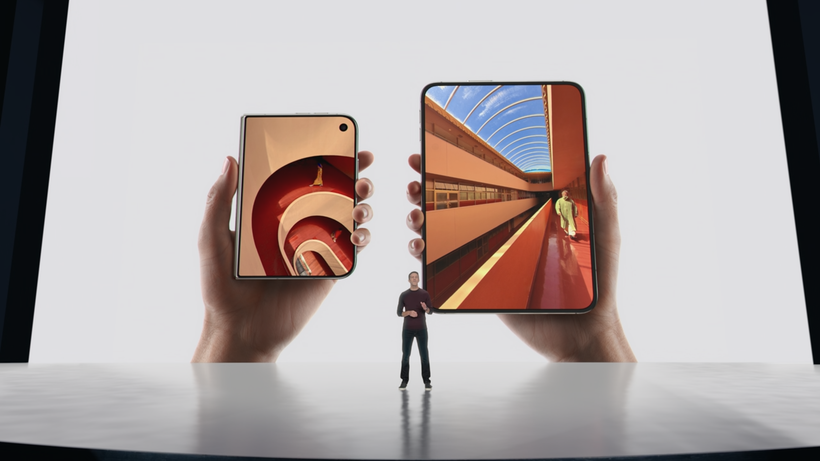 Toàn cảnh giới thiệu iPhone Duo trên sân khấu sự kiện Apple