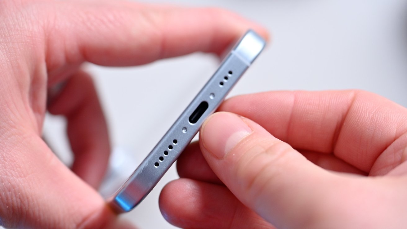 Cổng kết nối USB-C trên iPhone