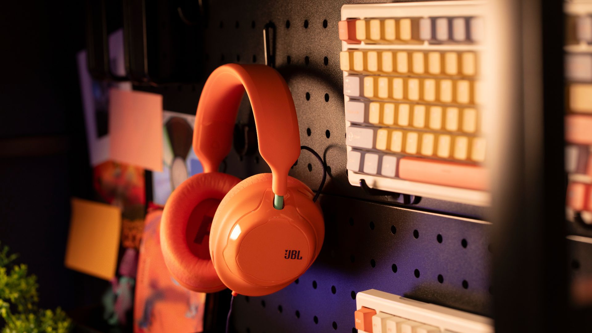 Tai nghe JBL Quantum 120 trong bối cảnh sử dụng