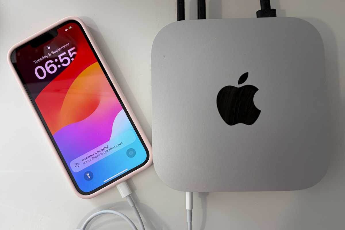 Kết nối iPhone với máy tính qua cáp truyền dữ liệu