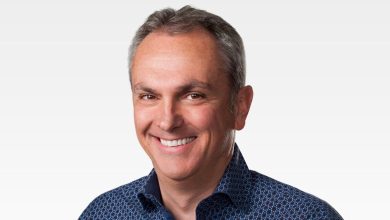 Luca Maestri trong ảnh minh hoạ tin về thay đổi nhân sự tại Apple