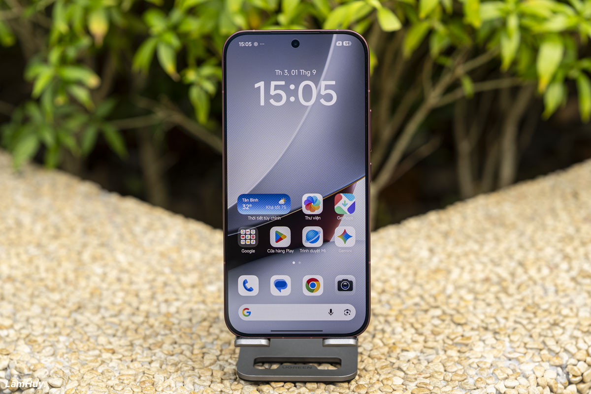 Mình thích những chiếc smartphone có màn hình lớn như POCO F9 Ultra vì trải nghiệm xem video, chơi game trên thiết bị rất đã.