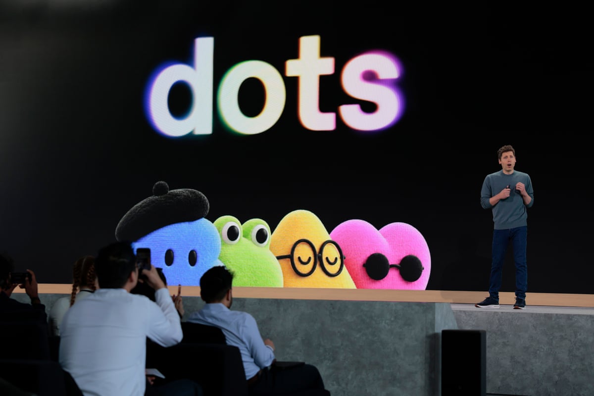 Sam Altman giới thiệu trợ lý AI Dots trên sân khấu