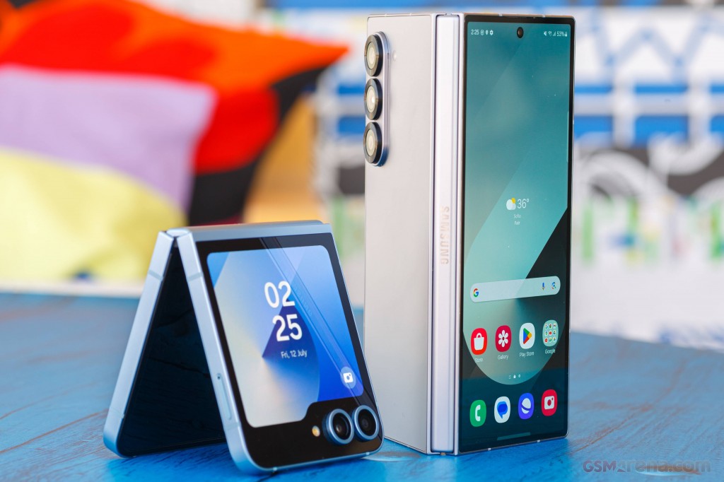 Giao diện đa nhiệm chia màn hình và Taskbar trên Galaxy Z Fold