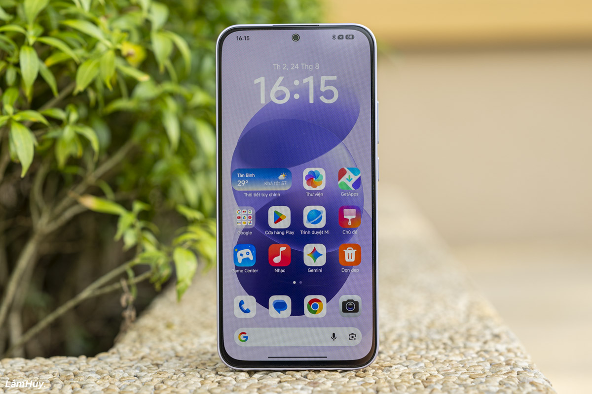 REDMI Note 17 5G sở hữu màn hình 6.99 inch, lớn hơn ~3.2% so với 6.77 inch của tiền nhiệm REDMI Note 15 5G.