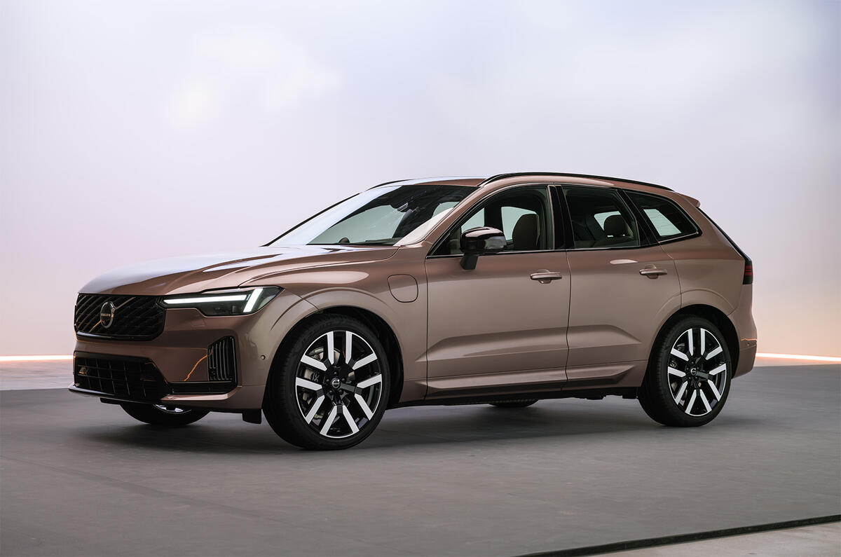 Nội thất Volvo XC60 và XC90 mới với màn hình 11.2 inch tích hợp trợ lý AI Google Gemini