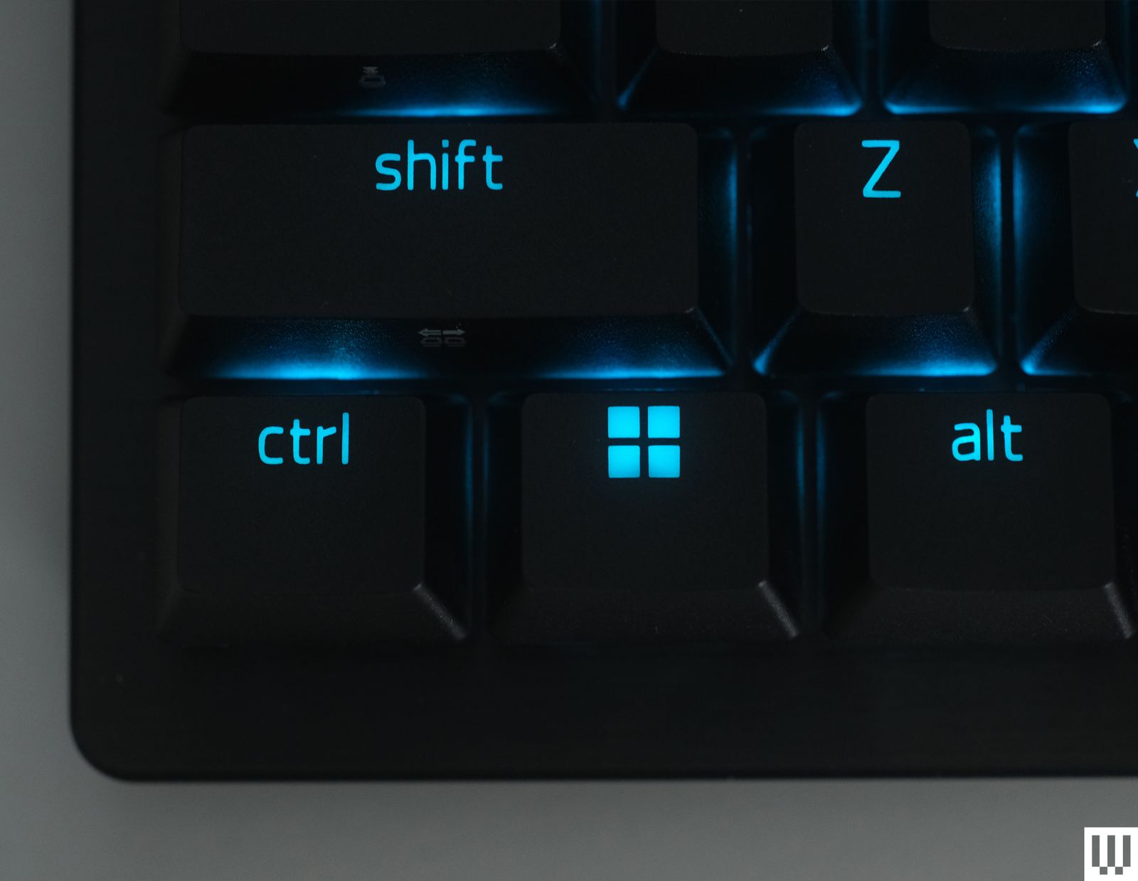 Cận cảnh switch Razer Huntsman V3 HE Magnetic trong bài mổ xẻ của WIRED