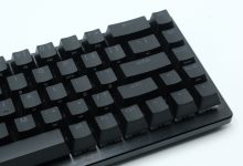 Ảnh thực tế bàn phím Razer Huntsman V3 HE Magnetic trên bàn làm việc