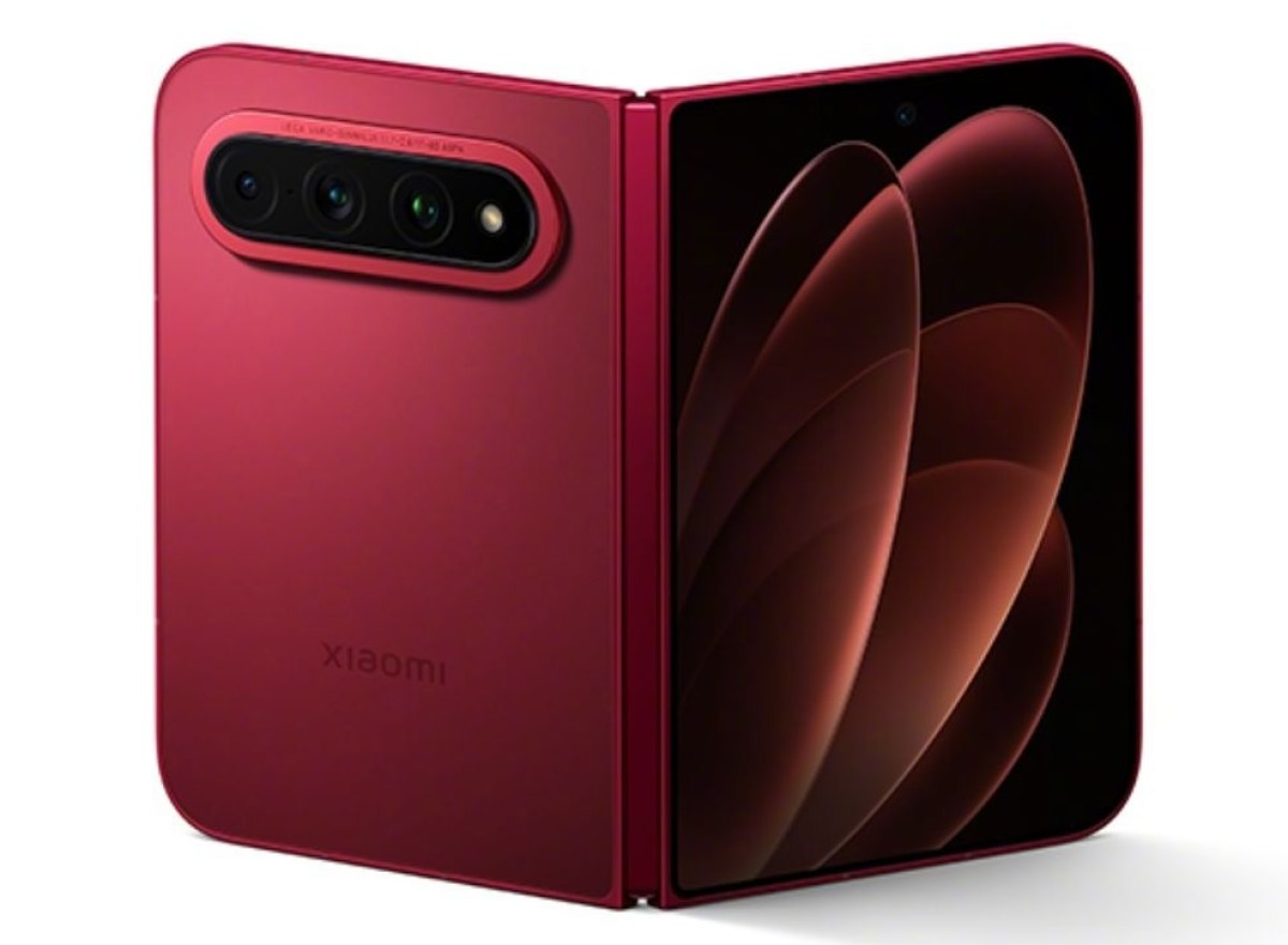 Thiết kế gập mid-fold màu đỏ Nishino Red của Xiaomi 18 Fold