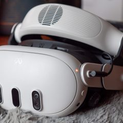 AMVR BS1 gắn trên Meta Quest 3, khe quạt ở thanh đỡ trán