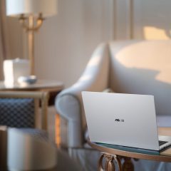ASUS ExpertBook A7 bản AMD màu Lunar Silver