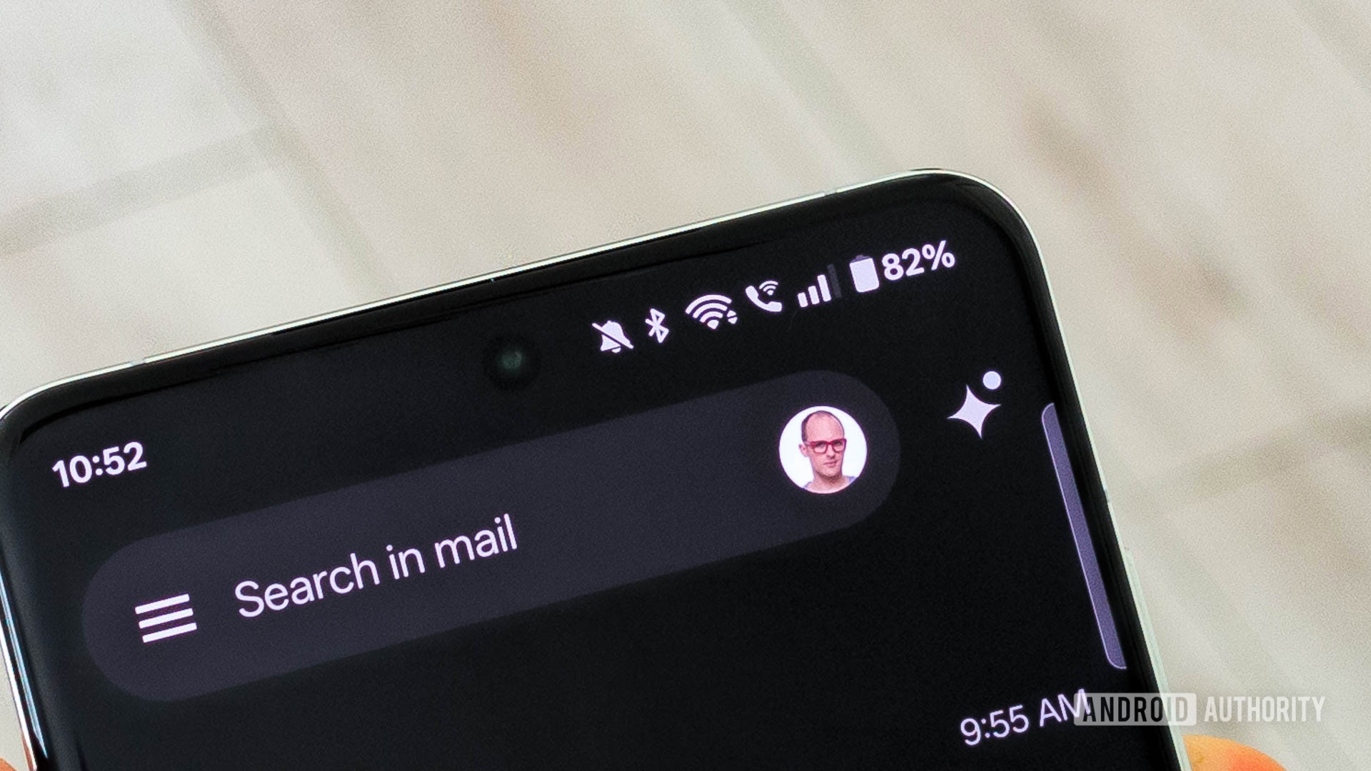 Biểu tượng Gemini trên thanh tìm kiếm ứng dụng Gmail