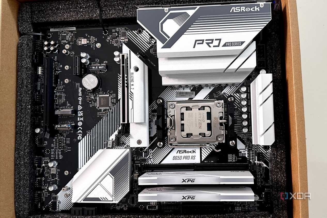 Bo mạch chủ ASRock B650 Pro RS với RAM và CPU
